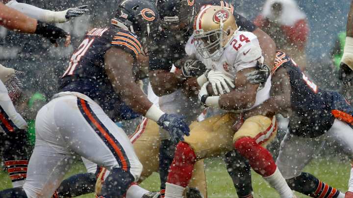 Fangio says he plans to return for 3rd year running Bears' D