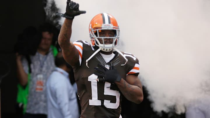 Ex-Dolphins player arrested after standoff in Phoenix area Ex-Dolphins player arrested after standoff in Phoenix area