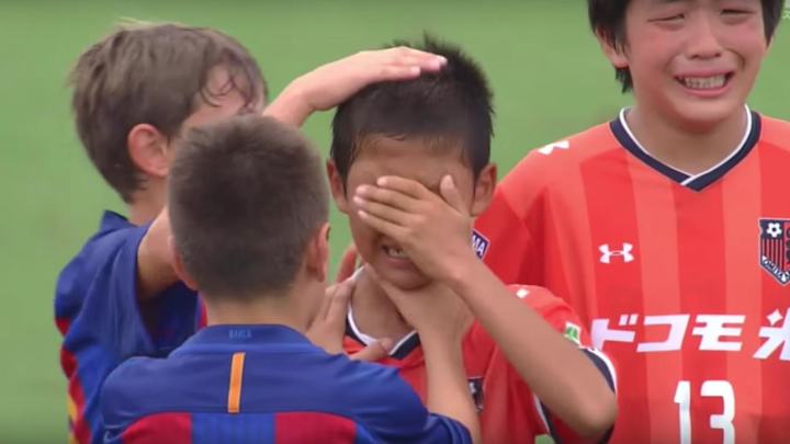 Watch: Barcelona youth team consoles Japanese team after win Watch: Barcelona youth team consoles Japanese team after win