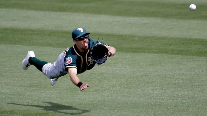 Arrieta prepares for opener with 5 innings, Cubs beat A's