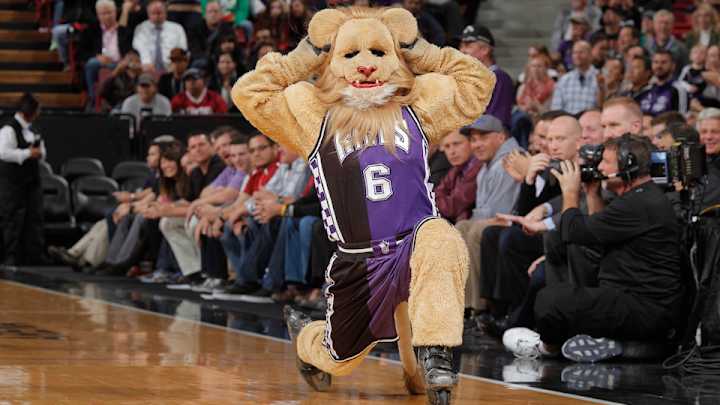 The Sacramento Kings will pay for your tattoo of their new logo The Sacramento Kings will pay for your tattoo of their new logo