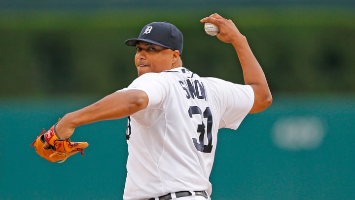 Reds sign RHP Alfredo Simon to one-year deal Reds sign RHP Alfredo Simon to one-year deal