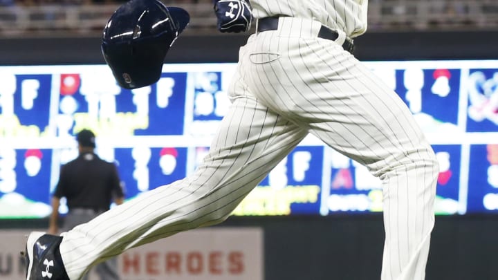 Giants acquire All-Star infielder Eduardo Nunez from Twins