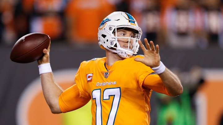 Dolphins' depleted offensive line pushed around in 22-7 loss Dolphins' depleted offensive line pushed around in 22-7 loss