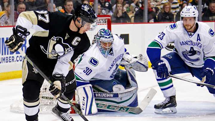 Malkin has hat trick as Penguins rally past Canucks, 5-4