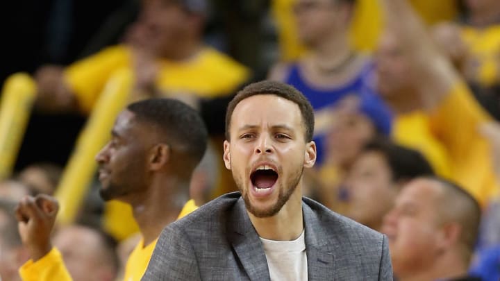 Curry returns to practice, still unlikely to play Game 3