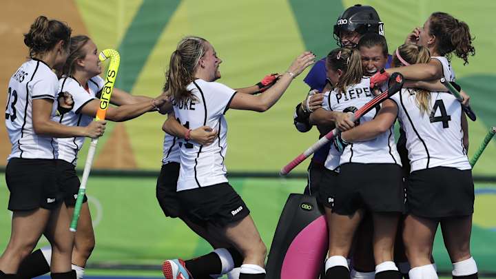 Germany tops US 2-1 in women's field hockey quarterfinals
