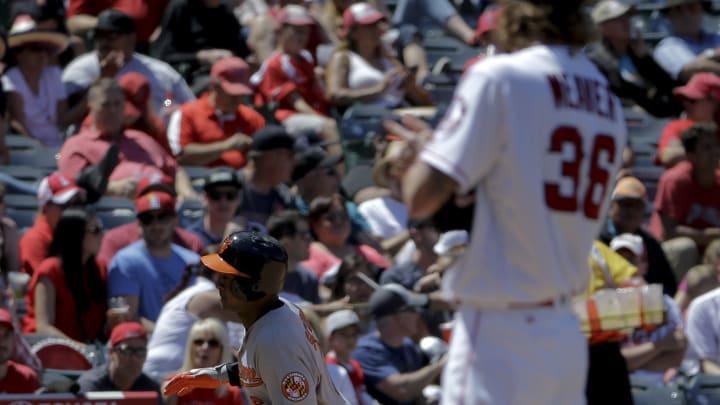 Perez's 5 RBIs help Weaver and Angels top Orioles 10-2 Perez's 5 RBIs help Weaver and Angels top Orioles 10-2