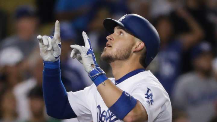 Grandal's single caps 5-run rally as Dodgers beat D-backs