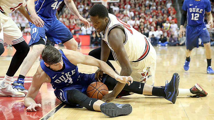 Watch: Duke’s Grayson Allen elbowed in face by Louisville’s Johnson Watch: Duke’s Grayson Allen elbowed in face by Louisville’s Johnson
