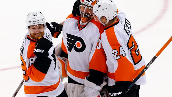 Giroux scores in 3rd and SO, Flyers beat Red Wings 2-1 Giroux scores in 3rd and SO, Flyers beat Red Wings 2-1
