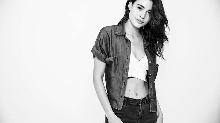 Wednesday’s P.M. Hot Clicks: Nuria Nieva; New iPhone released