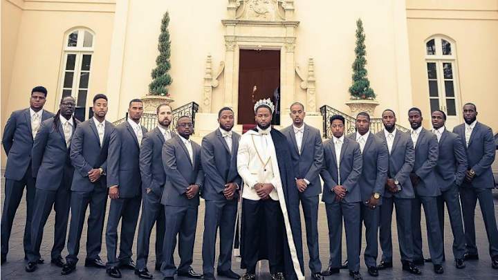 Seahawks safety Earl Thomas dressed like an actual king for his wedding