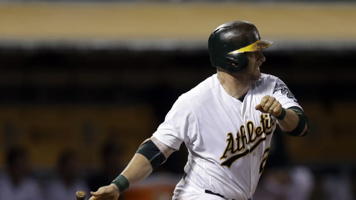 A's beat Blue Jays 8-7 with help of instant replay