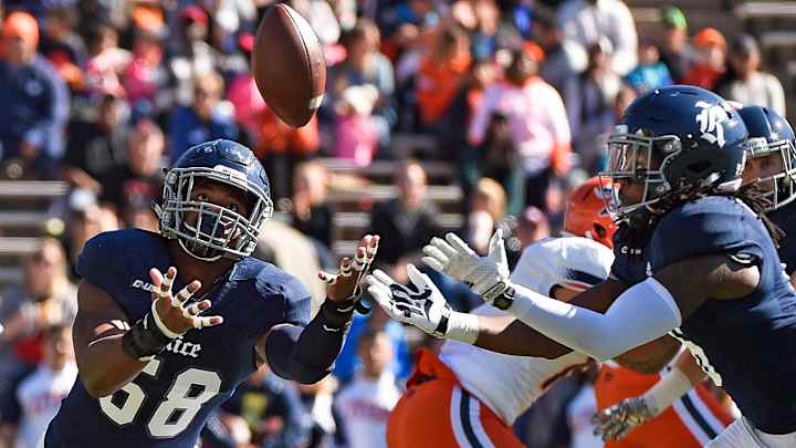 McCaffrey prepares for possible final home game for Stanford