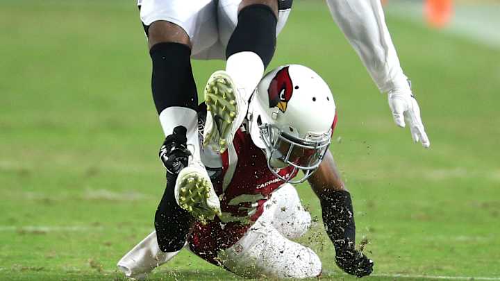 Raiders lose DE Mario Edwards, TE Gabe Holmes to injuries