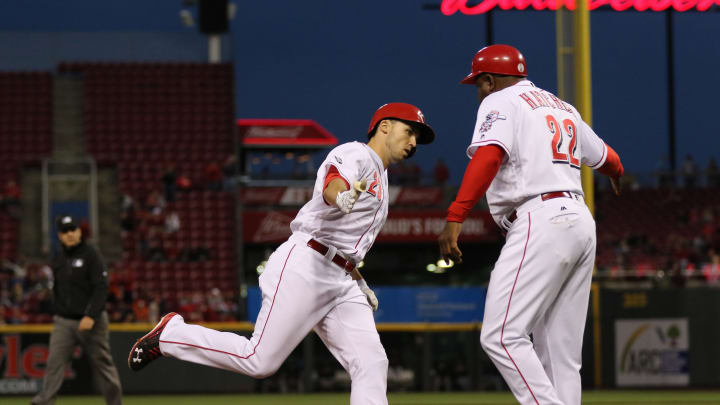 Giants rally for 3-1 win against Reds' record-bad bullpen