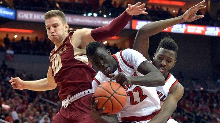 No. 19 Louisville rolls past Boston College 79-47 No. 19 Louisville rolls past Boston College 79-47