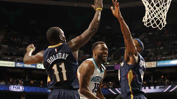 Hornets, Walker top Pelicans 122-113 for 5th straight win