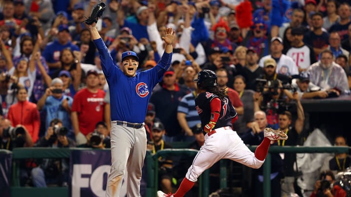 Anthony Rizzo gives World Series-winning ball to owner Tom Ricketts Anthony Rizzo gives World Series-winning ball to owner Tom Ricketts