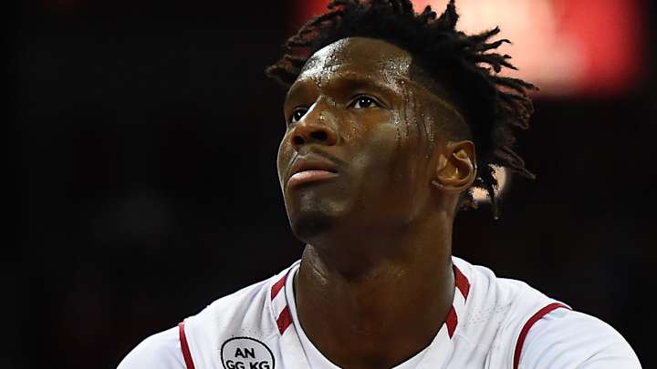 Nigel Hayes continues protest behind teammates during national anthem Nigel Hayes continues protest behind teammates during national anthem