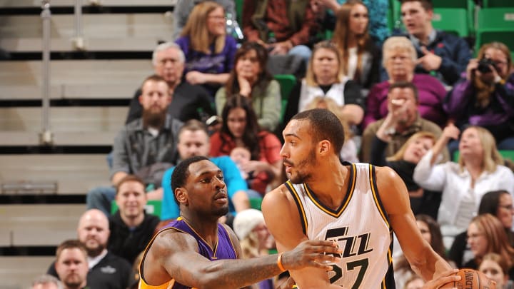 Gobert posts double-double as Jazz defeat Lakers 109-82 Gobert posts double-double as Jazz defeat Lakers 109-82