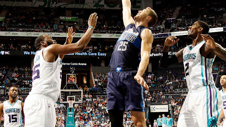 Parsons, Mavs end Hornets' 7-game win streak, 107-96 Parsons, Mavs end Hornets' 7-game win streak, 107-96