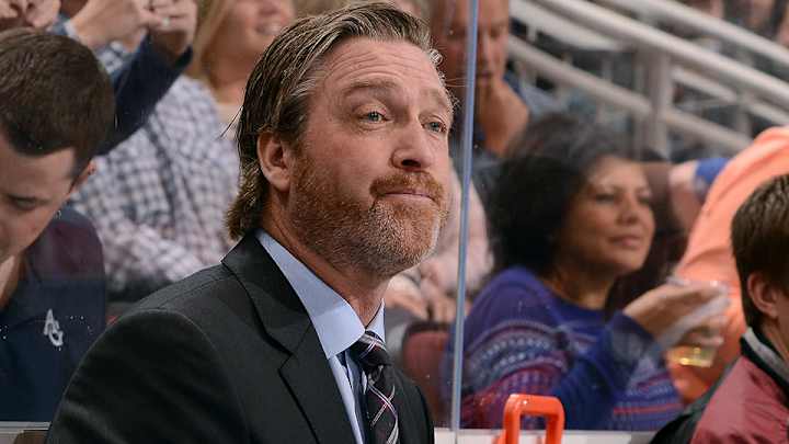 Patrick Roy once again dons pads for Avalanche to prepare for alumni game