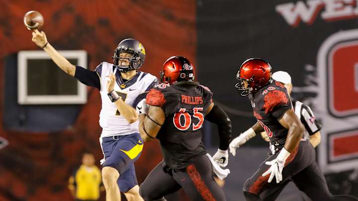 Pumphrey breaks record as San Diego St. beats Cal 45-40 Pumphrey breaks record as San Diego St. beats Cal 45-40
