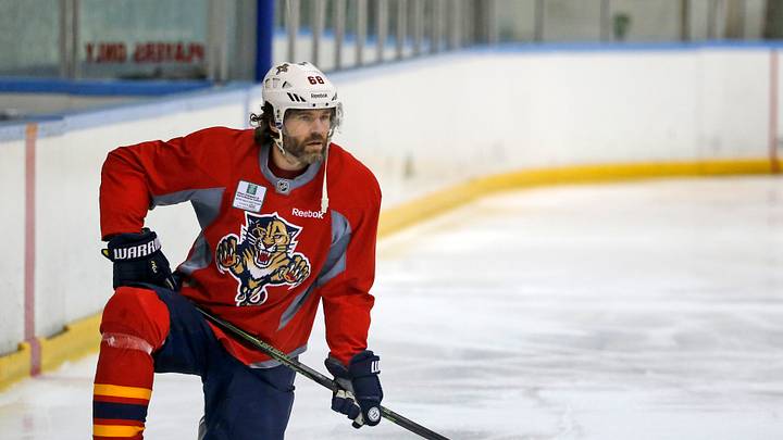 Jaromir Jagr returning to Florida Panthers on 1-year deal Jaromir Jagr returning to Florida Panthers on 1-year deal