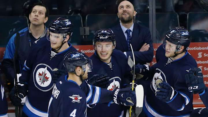 Jets score 3 in 3rd period to top Kings 4-1 Jets score 3 in 3rd period to top Kings 4-1