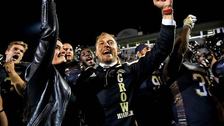 W. Michigan's Fleck: Going turnover-free 6 games is no fluke W. Michigan's Fleck: Going turnover-free 6 games is no fluke