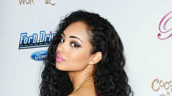 Friday's PM Hot Clicks: Jessica Jarrell; Preakness cocktail race Friday's PM Hot Clicks: Jessica Jarrell; Preakness cocktail race