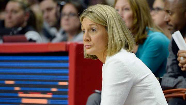 Texas women's coach Karen Aston gets 3-year extension, raise Texas women's coach Karen Aston gets 3-year extension, raise