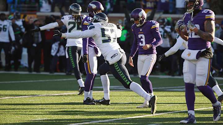 Kids write letters of encouragement to Blair Walsh after missed FG
