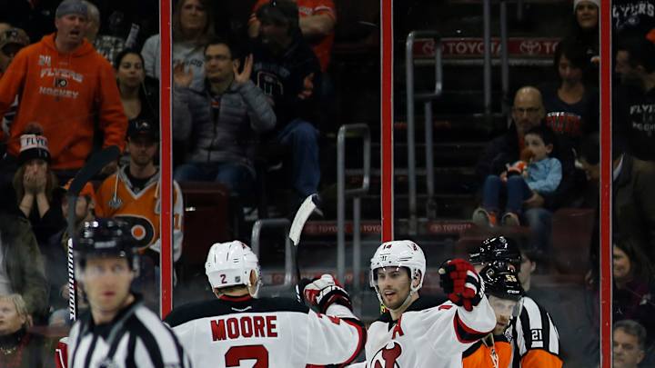 Henrique's overtime goal lifts Devils over Flyers 2-1 Henrique's overtime goal lifts Devils over Flyers 2-1