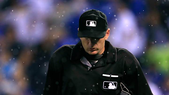 Yankees weather rain, Royals comeback for 5-4 win in 10