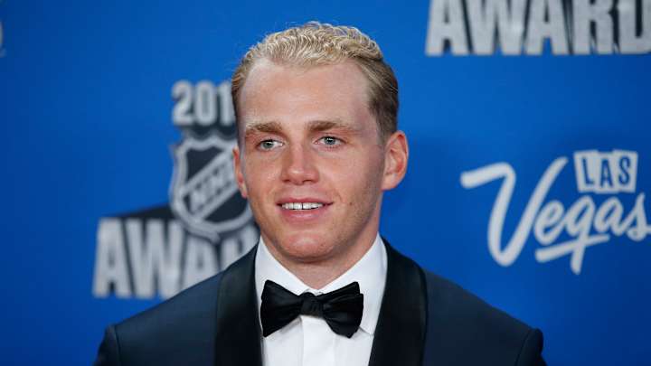 Kane takes home Hart Trophy as NHL MVP
