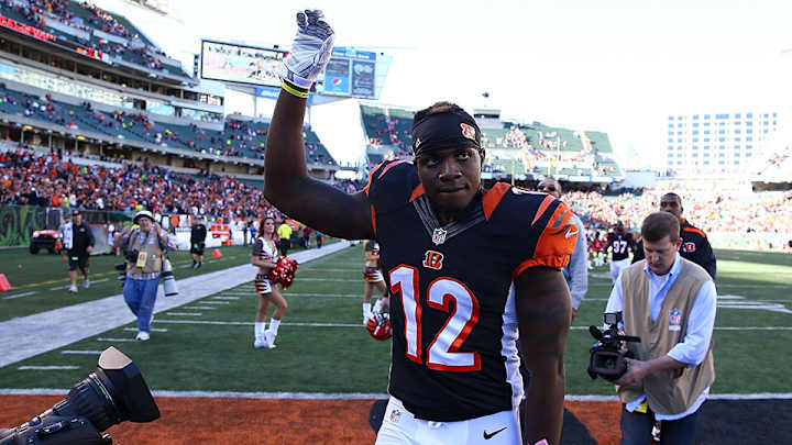 Bengals WR Mohamed Sanu proposed to his girlfriend during a soccer game