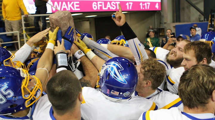 No. 1 NDSU, No. 5 Chattanooga fall No. 1 NDSU, No. 5 Chattanooga fall