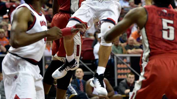 Lewis scores 27, Fresno State beats UNLV 95-82 in MW tourney