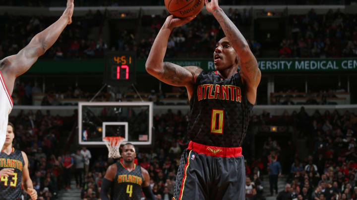 Teague free throws help Hawks hold off Bulls, 102-100
