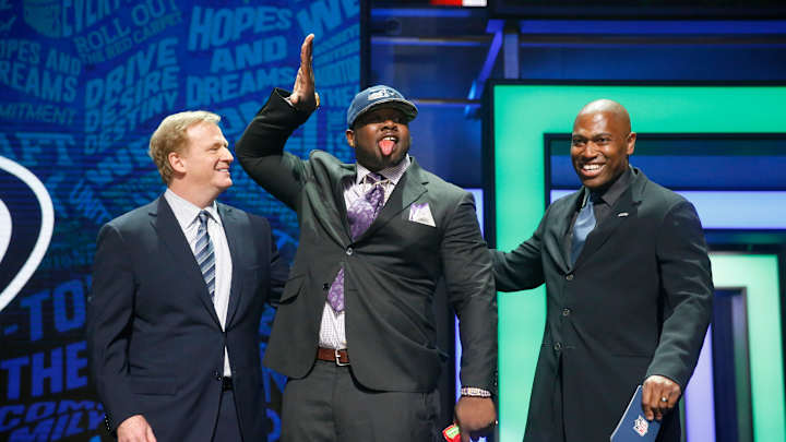 Seattle makes rare trade up to draft Jarran Reed