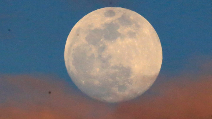 Victor Martinez collects 1,000th RBI, Tigers top KC, 3-2 Victor Martinez collects 1,000th RBI, Tigers top KC, 3-2