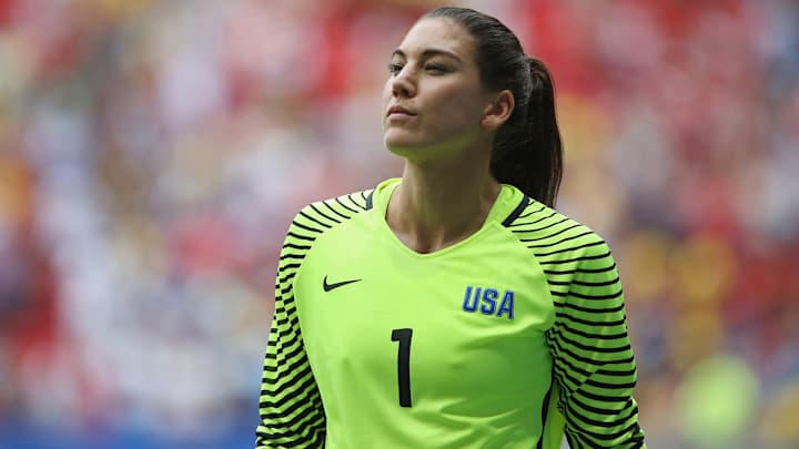 Hope Solo urges U.S. players to hold ground in equal pay fight, eyes potential return Hope Solo urges U.S. players to hold ground in equal pay fight, eyes potential return