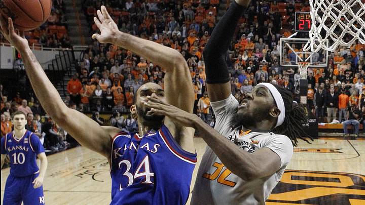 Evans' 22 leads Oklahoma State past No. 3 Kansas 86-67 Evans' 22 leads Oklahoma State past No. 3 Kansas 86-67