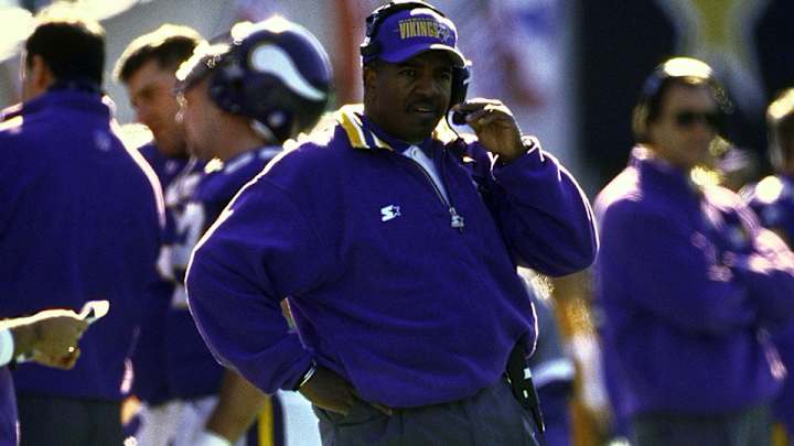 Memories of covering Dennis Green through his Vikings highs and lows Memories of covering Dennis Green through his Vikings highs and lows
