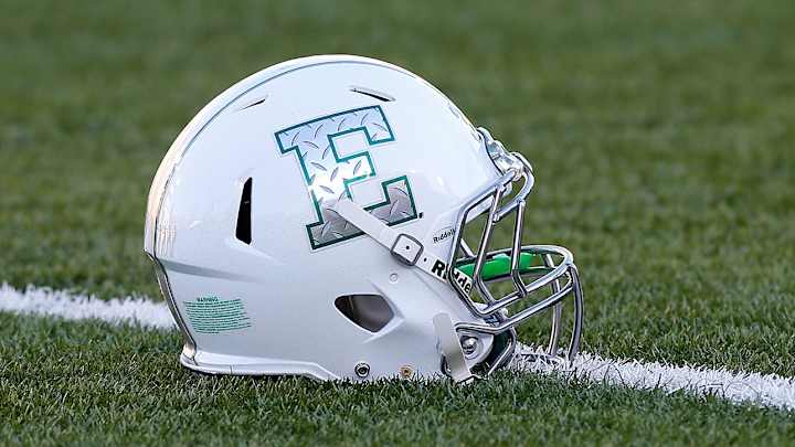 Eastern Michigan students protest racist graffiti during Wyoming game