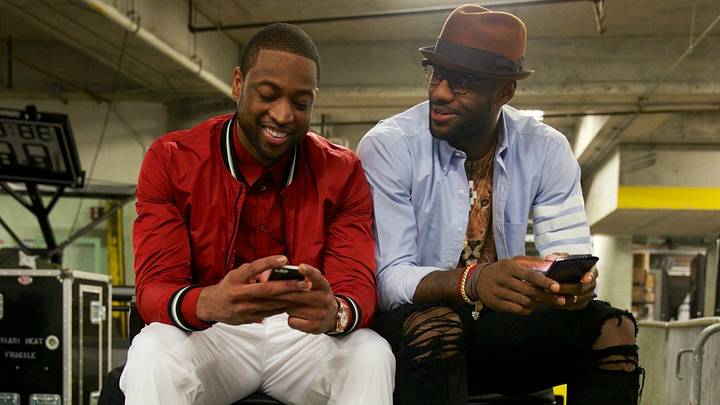 Dwyane Wade says LeBron James is too cheap to pay roaming charges Dwyane Wade says LeBron James is too cheap to pay roaming charges