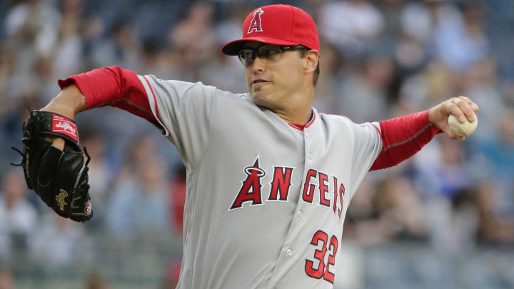 Banged-up Angels put reliever Joe Smith on DL, recall Morin